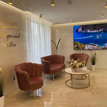 в комплекс Voyage кавици, ап18