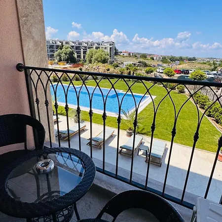 Apartmán в комплекс Voyage кавици, ап18 Sozopol