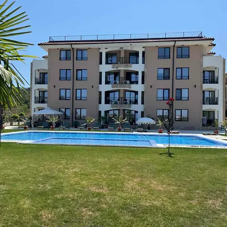 Apartmán в комплекс Voyage кавици, ап18 Sozopol